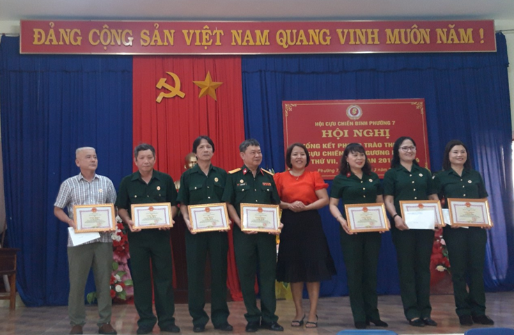 TẤM GƯƠNG TIÊU BIỂU TRONG PHONG TRÀO THI ĐUA “CỰU CHIẾN BINH GƯƠNG MẪU”